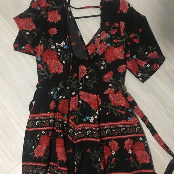 Romper - Picture 2 of 5